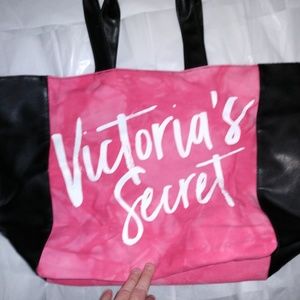 NWT VICTORIA'S SECRET TOTE LARGE
